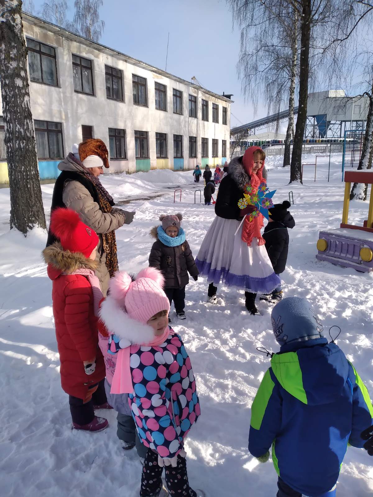 Развлечение во второй младшей группе 